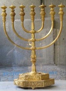 Temple Menorah Replica by Jerusalem's Temple Institute